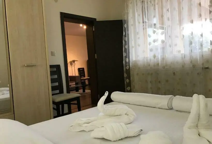 Perhesviitti, Byala Residence Apartments