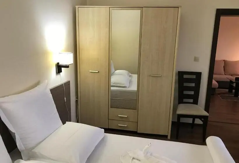 Perhesviitti, Byala Residence Apartments
