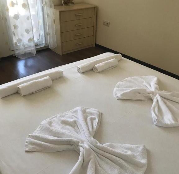 디럭스 4인 룸, Byala Residence Apartments