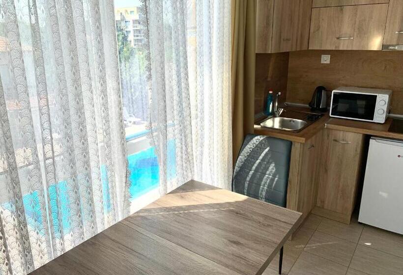 디럭스 룸, Byala Residence Apartments