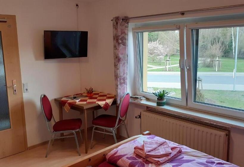 スタンダードルーム, Pension Am Schloß