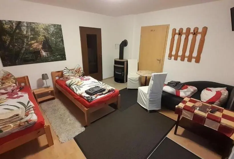 ベーシックトリプルルーム, Pension Am Schloß