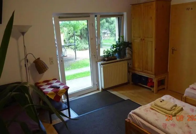 ベーシックトリプルルーム, Pension Am Schloß