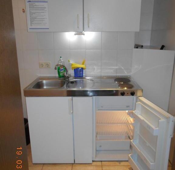 ベーシックトリプルルーム, Pension Am Schloß