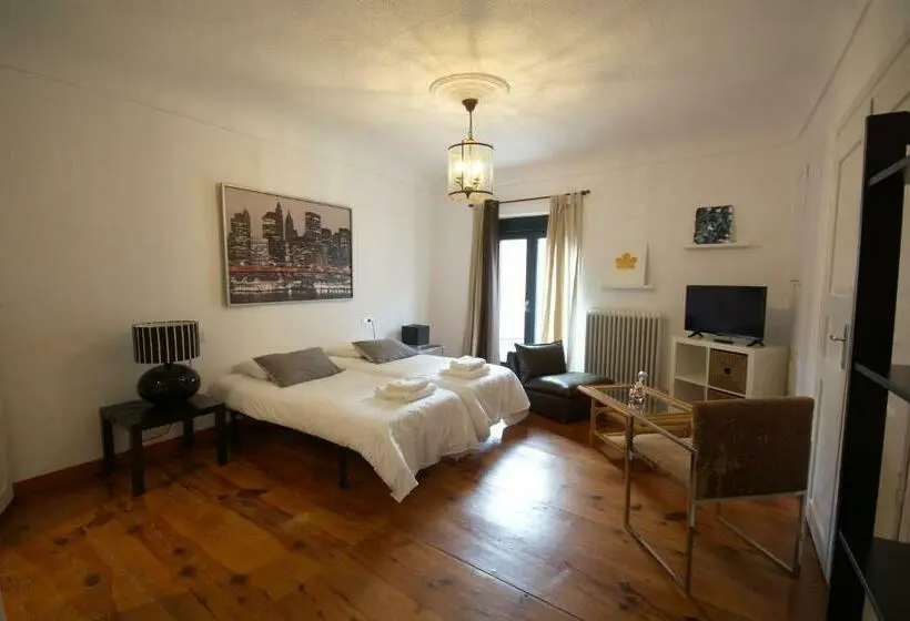 اتاق استاندارد با بالکن, Pension Casa Pinilla