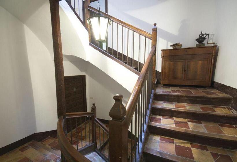 شقة غرفة واحدة, Pension Casa Pinilla