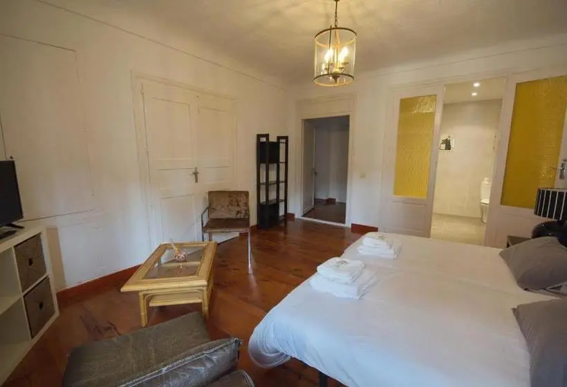 اتاق استاندارد با بالکن, Pension Casa Pinilla