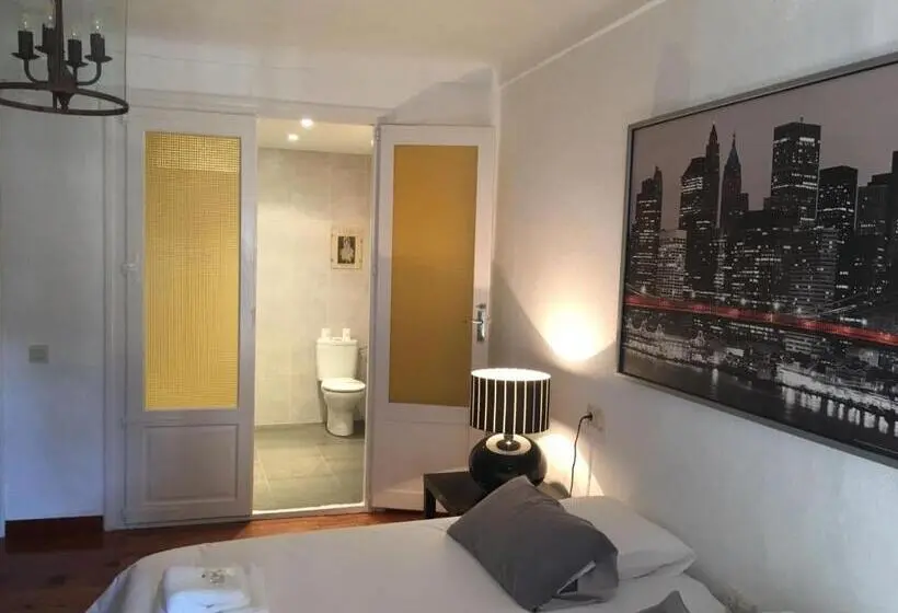اتاق استاندارد با بالکن, Pension Casa Pinilla