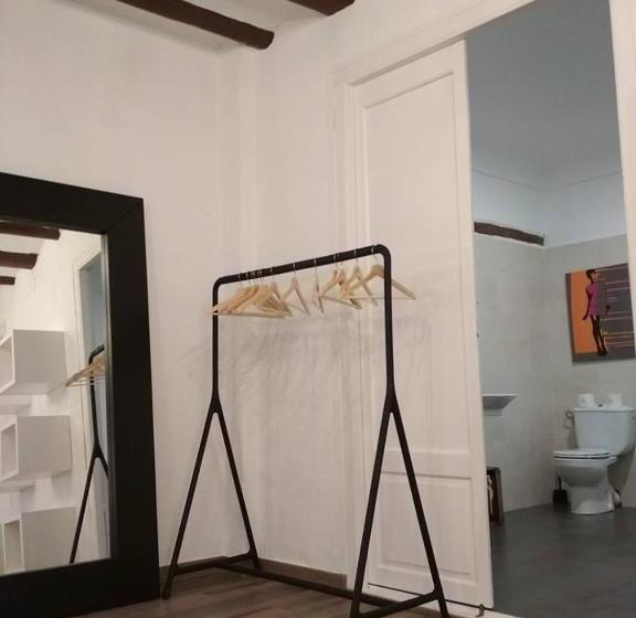 غرفة قياسية رباعية مزودة بشُرفة, Pension Casa Pinilla