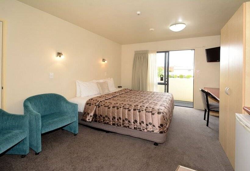 استودیوی سوپریور, Bella Vista Motel Mosgiel