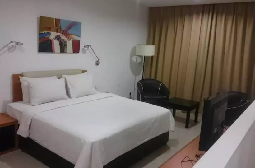 キングサイズベッドのスーペリアルーム, Gloria Swiss Hotel & Apartment Sandakan