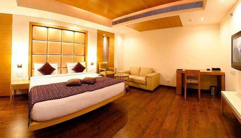 اتاق کلاب, Almondz