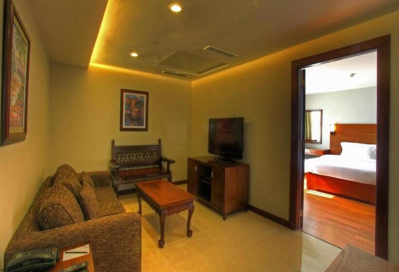 Полулюкс, Armada Hotel Manila