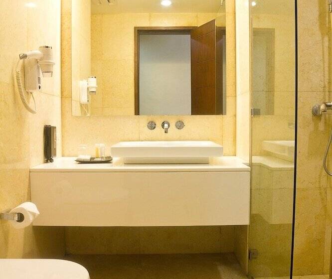 Camera Superiore, Armada Hotel Manila