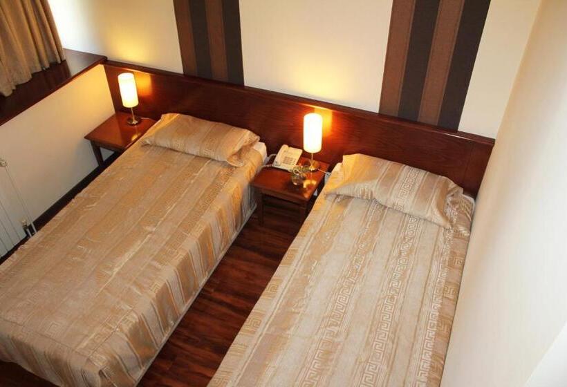 اتاق استاندارد یک نفره, Centar