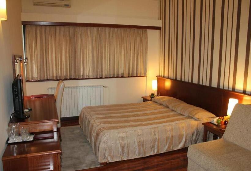 اتاق استاندارد, Centar