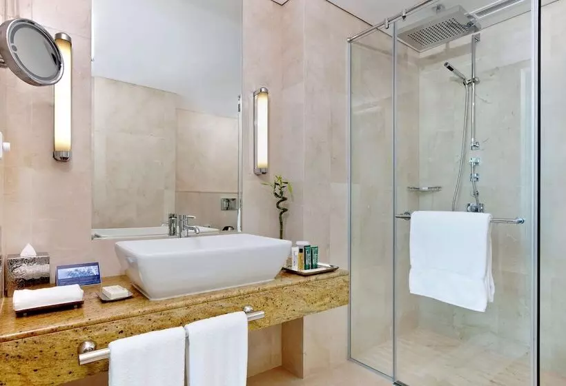سوئیت ریاست جمهوری 2 خوابه, Hilton Doha