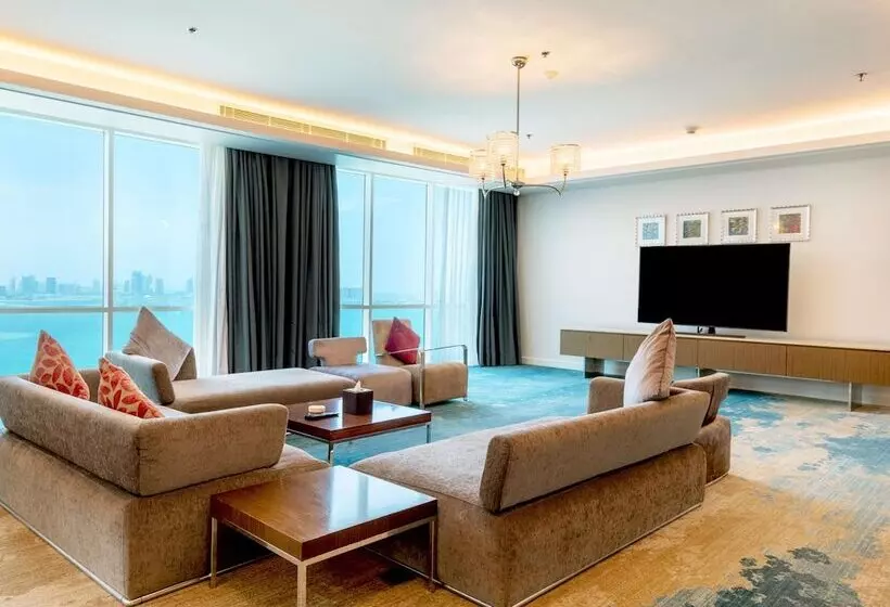 سوئیت ریاست جمهوری 2 خوابه, Hilton Doha