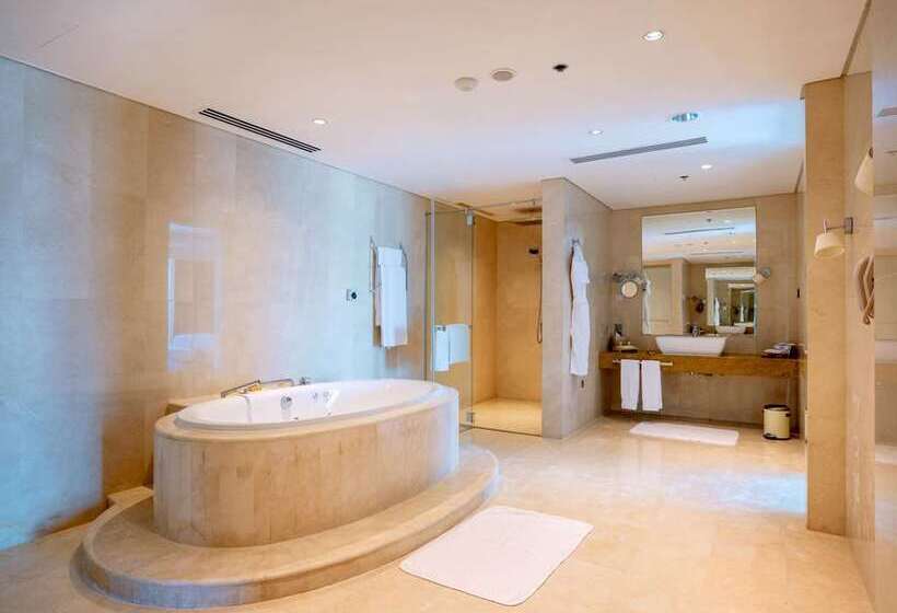 سوئیت ریاست جمهوری 2 خوابه, Hilton Doha