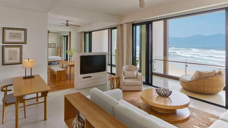 سوییت اجرایی, Hyatt Regency Danang Resort And Spa