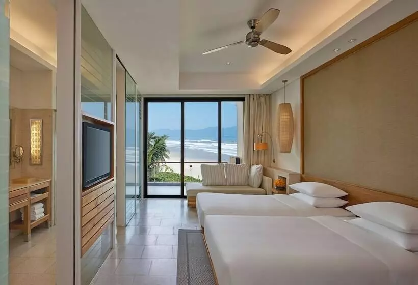 اتاق استاندارد با چشم‌انداز دریا, Hyatt Regency Danang Resort And Spa