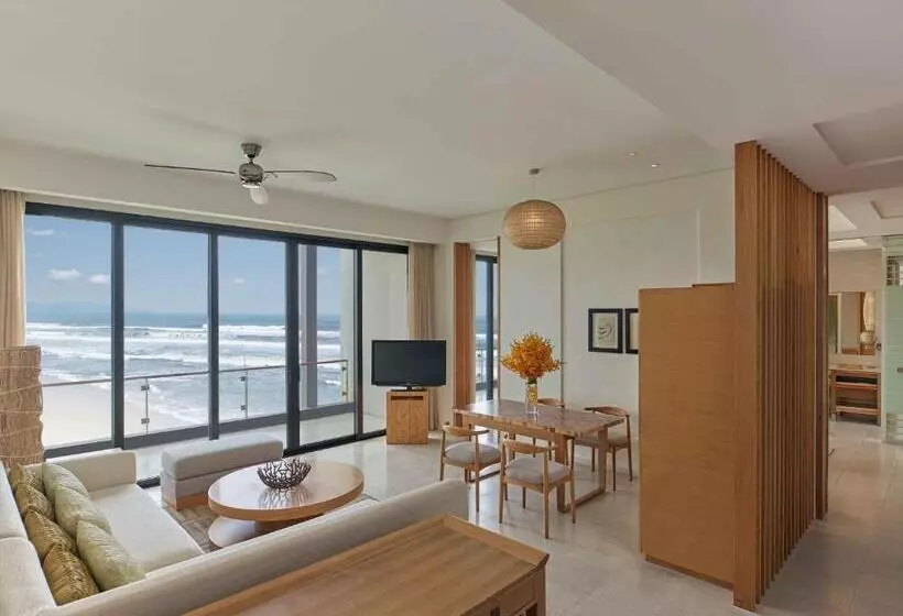 سوییت با چشم‌انداز دریا, Hyatt Regency Danang Resort And Spa
