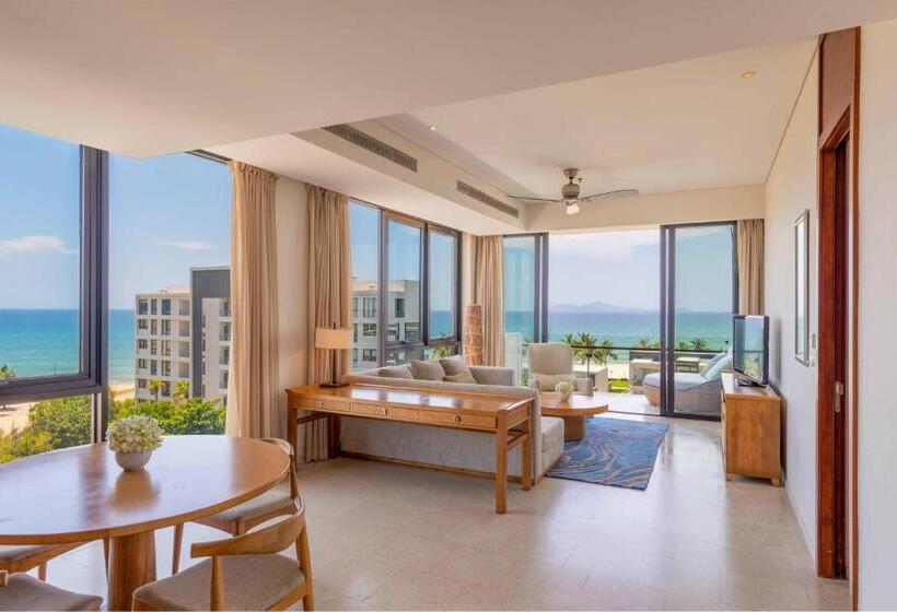 2 Bedroom Apartment Sea View