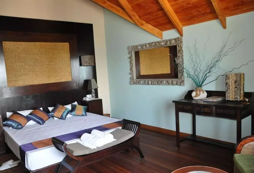 اتاق لوکس, Le Relax Beach House   La Digue
