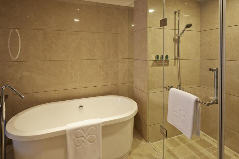 اتاق کلاب, Nikko Saigon