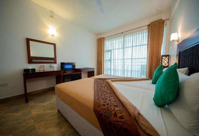 标准间带山景, Olympus Plaza