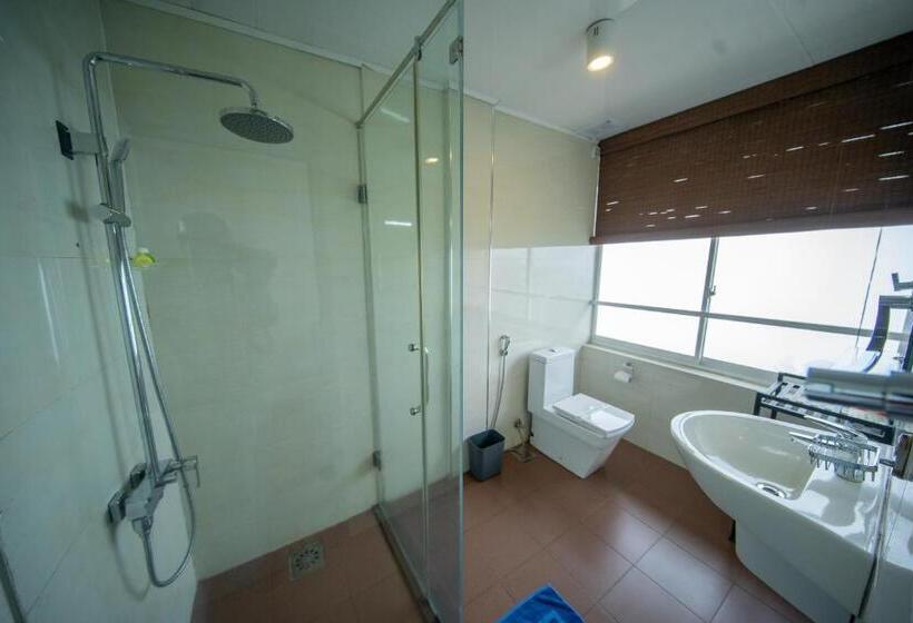 标准间带山景, Olympus Plaza