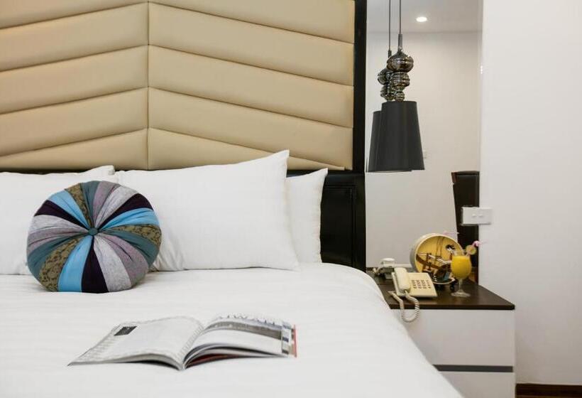 سوییت خانوادگی, Splendid Star Grand Hotel And Spa