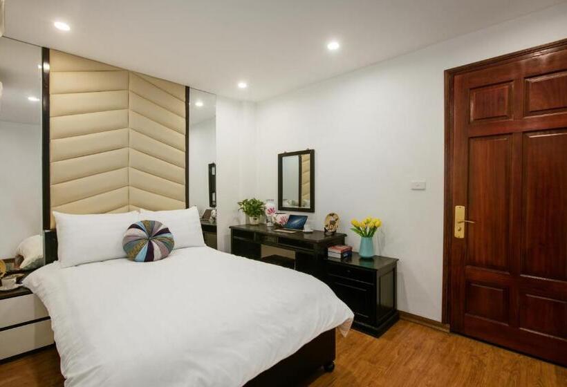 سوییت خانوادگی, Splendid Star Grand Hotel And Spa