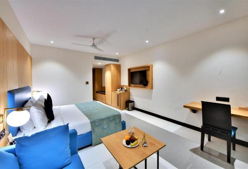 Chambre Club, The Fern Residency, Subhash Bridge, Ahmedabad