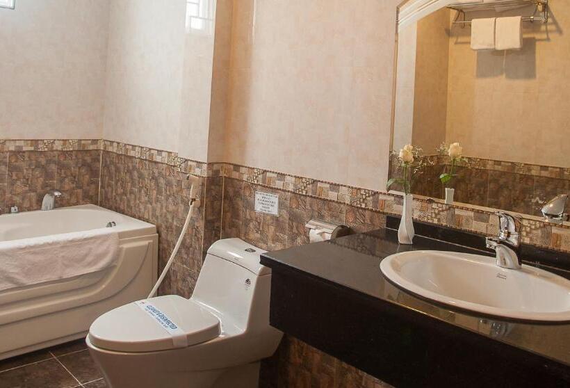 اتاق لوکس, Boss Palace