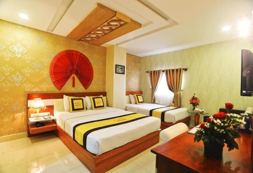 سوییت لوکس, Boss Palace