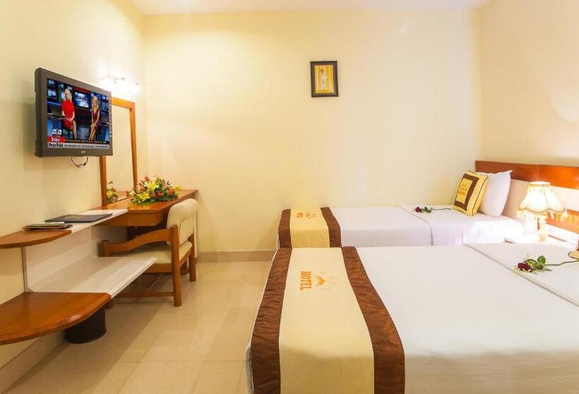 اتاق لوکس سه تخته, Boss Palace