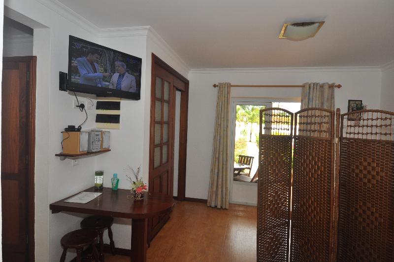 استودیوی استاندارد, La Pointe Villas