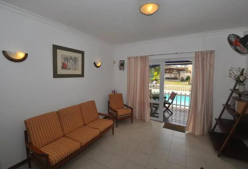 آپارتمان 2 خوابه, La Pointe Villas