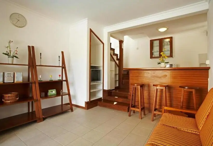آپارتمان 2 خوابه, La Pointe Villas