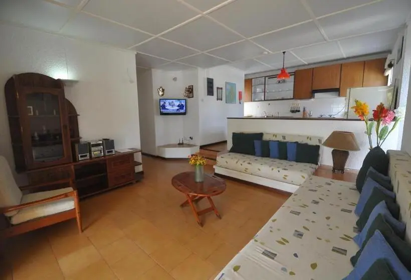 آپارتمان 3 خوابه, La Pointe Villas
