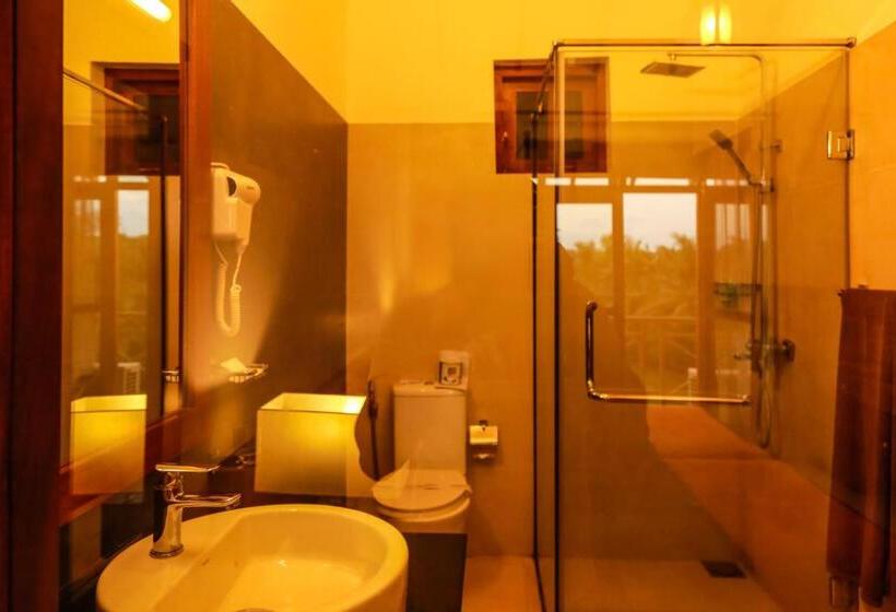 디럭스 룸, Pelwehera Village Resort