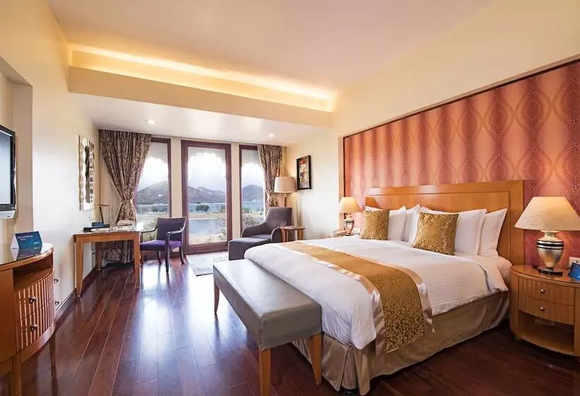 ビジネスルーム, Radisson Blu Udaipur Palace Resort & Spa