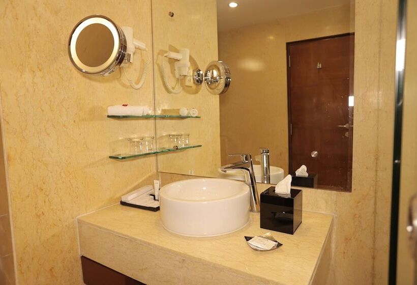 اتاق کلاس بیزنس, Radisson Blu Udaipur Palace Resort & Spa