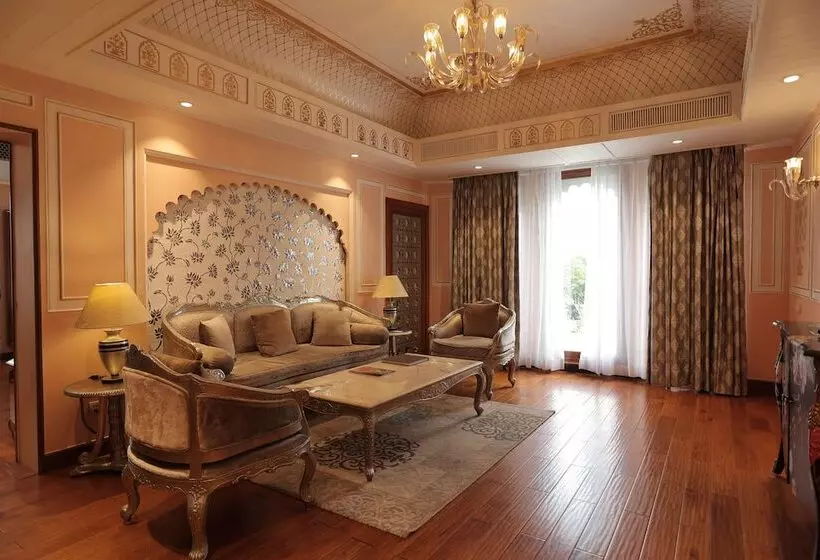 プレミアムスイート, Radisson Blu Udaipur Palace Resort & Spa