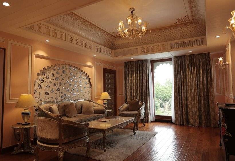高级套房, Radisson Blu Udaipur Palace Resort & Spa