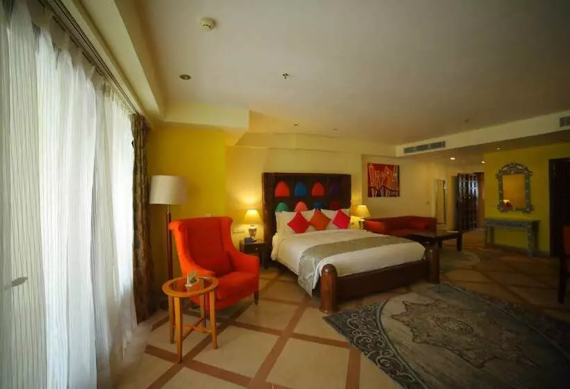 スイート, Radisson Blu Udaipur Palace Resort & Spa