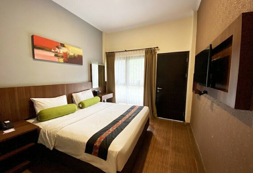 Номер Superior Кровать Кинг, Green Forest Resort & Wedding Bandung