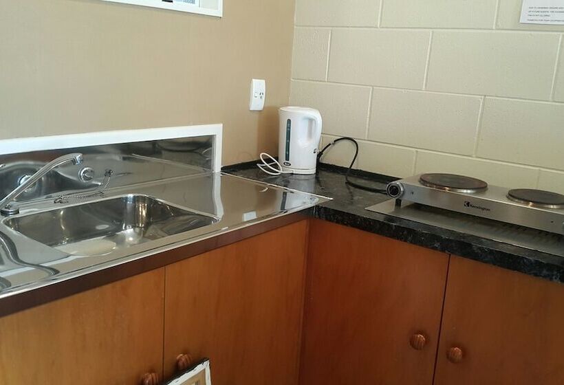 침실 1개 아파트, Six On Union Motel