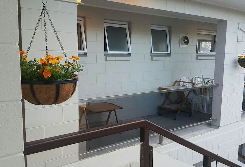 침실 1개 아파트, Six On Union Motel